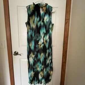 Sleeveless Multicolor Pleated Dress